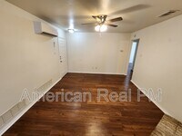 Building Photo - 2750 Sunset Strip Dr