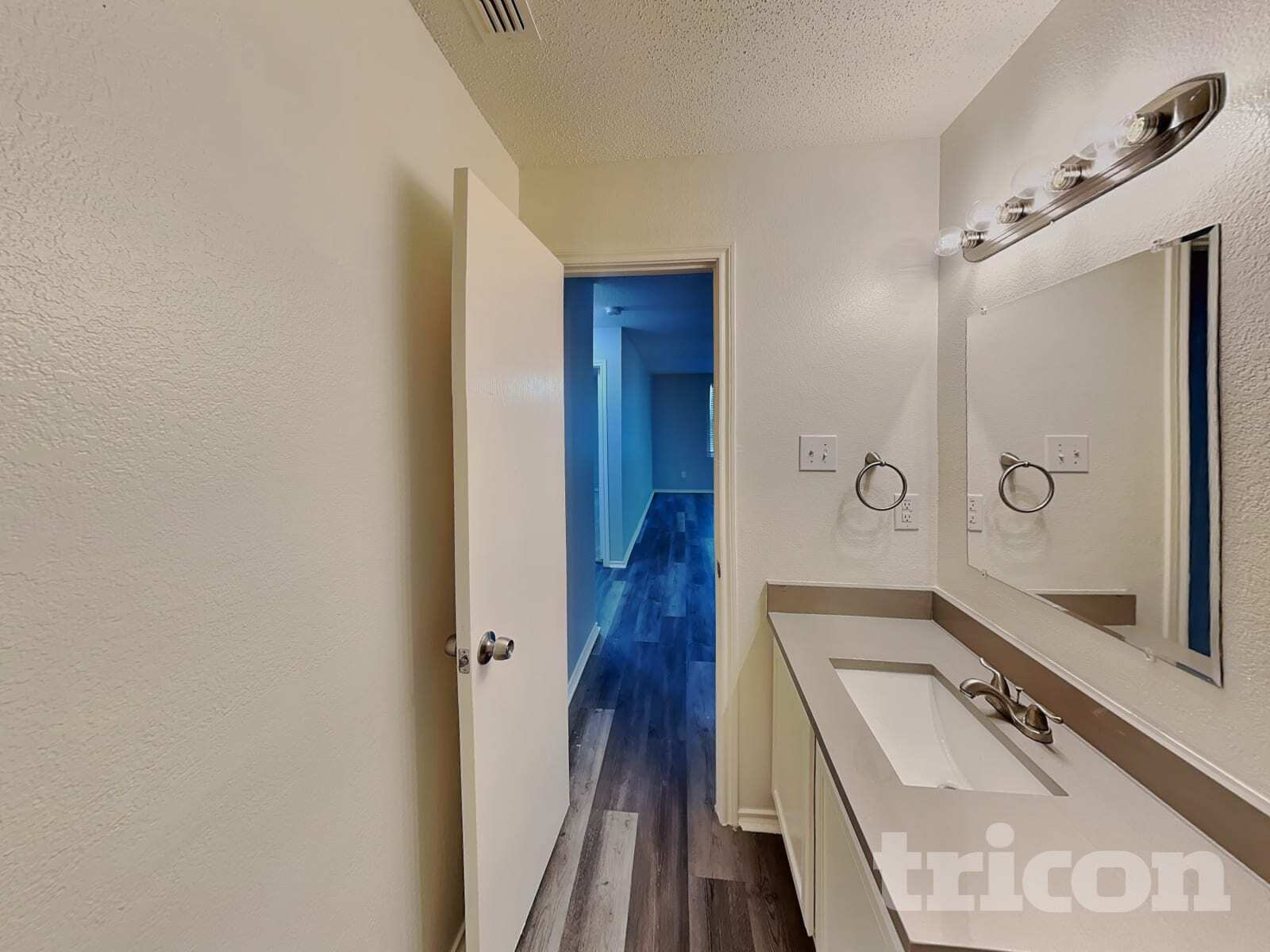 Building Photo - 2925 Paint Brush Pl