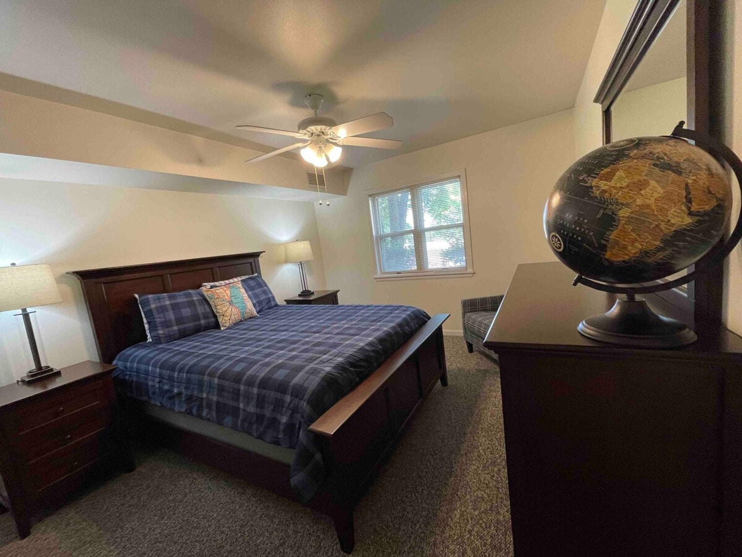 Building Photo - 1335 Summit Ave