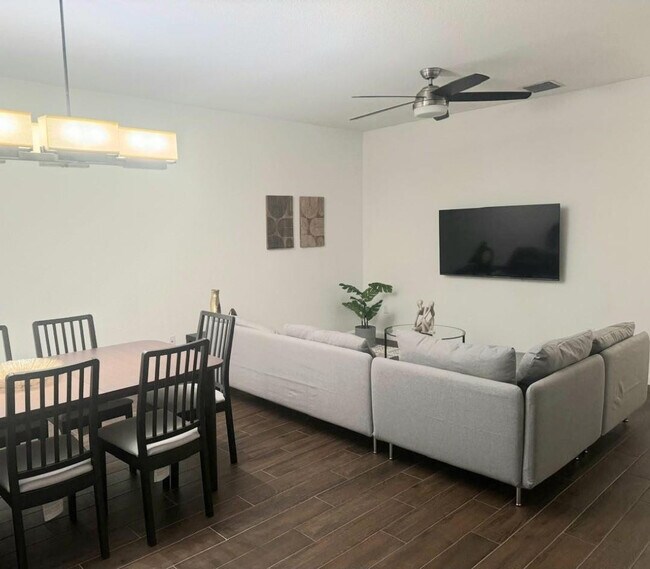 Building Photo - 1129 NW 41st Ln