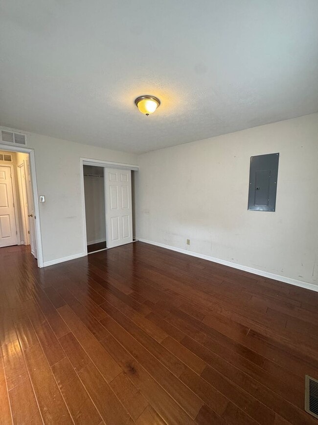 Building Photo - 1934 Harvard St