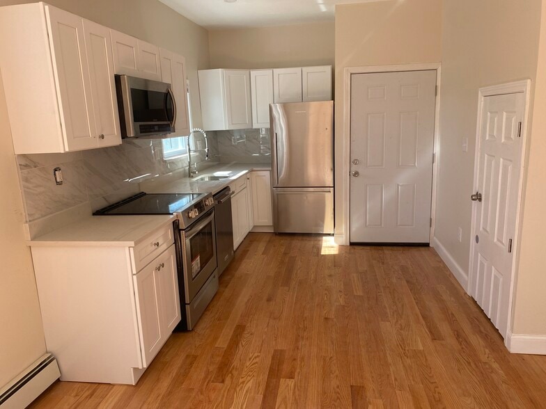 Building Photo - 48 Nashua St