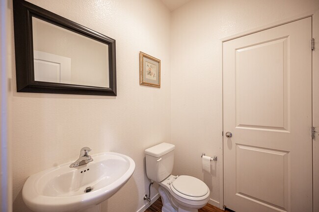 Building Photo - 8904 Harmony Hall Ave