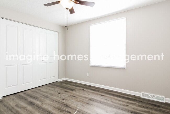 Building Photo - Large, Beautiful 4-Bedroom Colonial Home i...