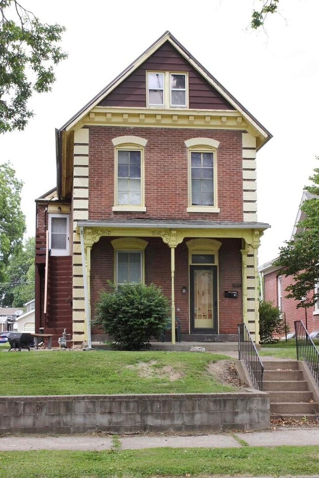 Primary Photo - 1307 Spring St