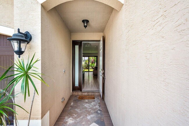 Building Photo - 8068 Lemon Serpentine Ln