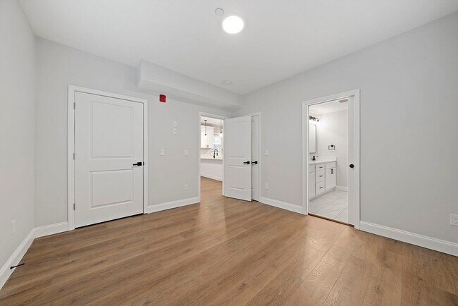 Building Photo - 22 Madison Ave