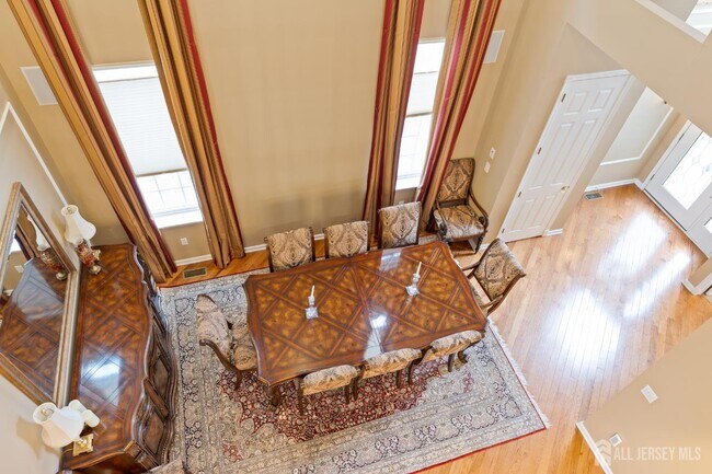 Building Photo - 115 Andover Dr