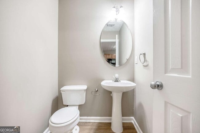 Building Photo - 2913 Vining Ridge Terrace