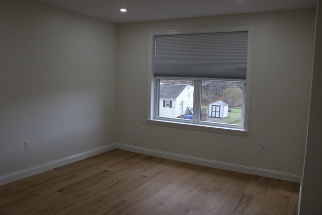 Building Photo - 189 Greenwood St