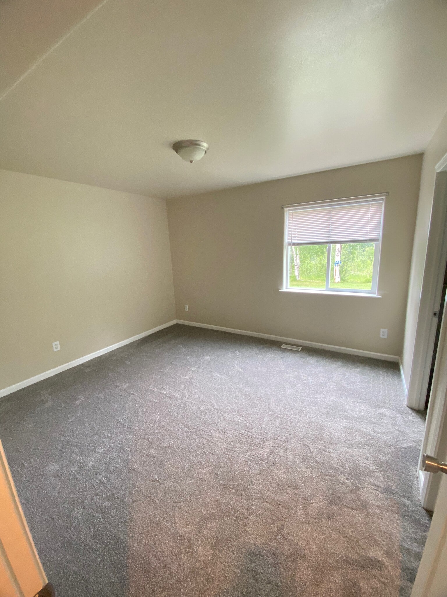 Building Photo - 2451 W Success Dr