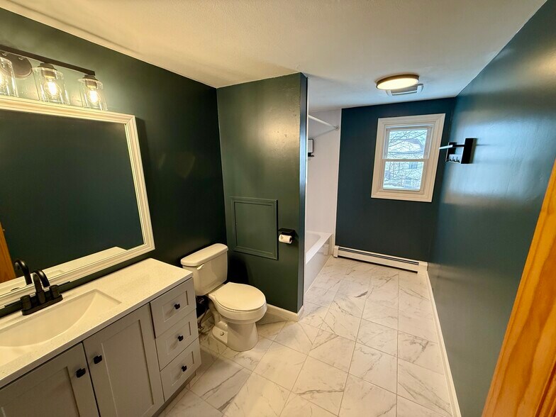 Building Photo - 5524 Taormina Dr