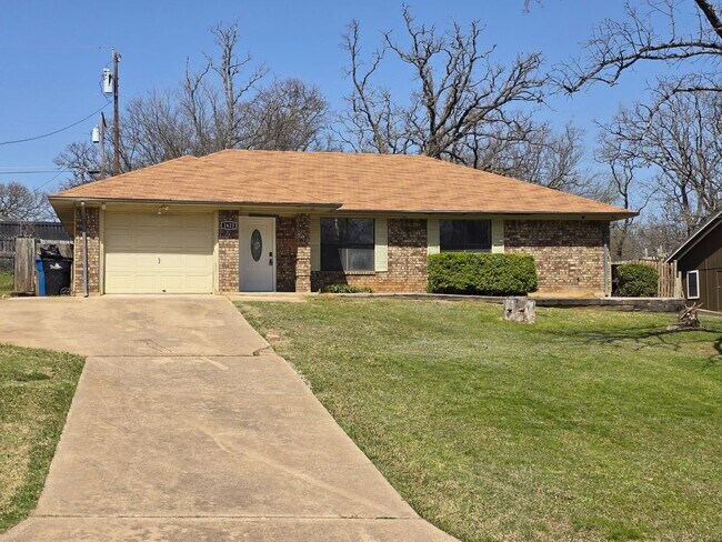 Building Photo - Charming Newly Remodeled Rental Home in a Quiet Neighborhood