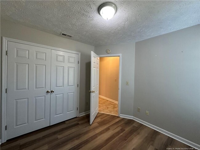 Building Photo - 6413 Brookshire St