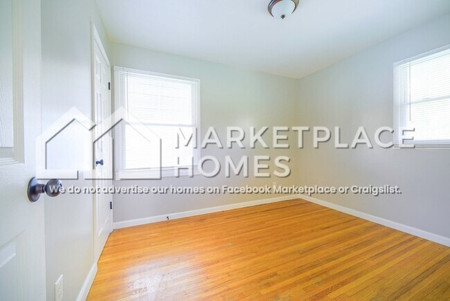 Building Photo - 312 Banff Cir