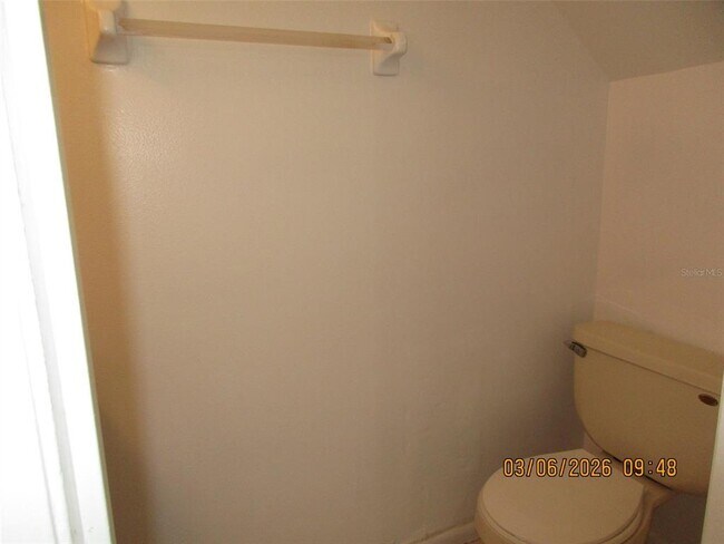 Building Photo - 131 Jones Ln