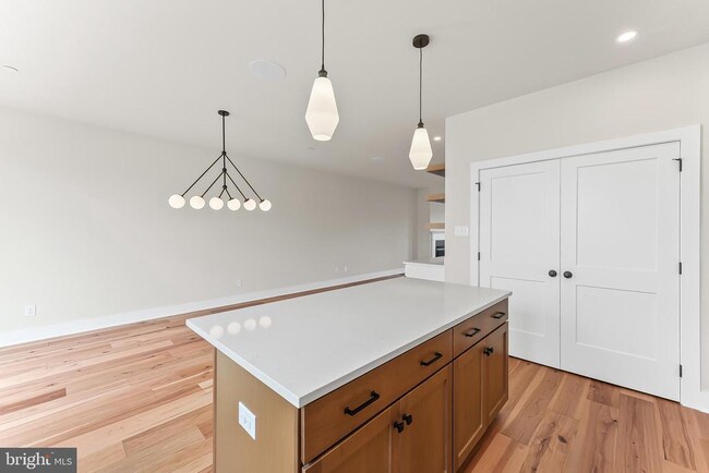 Building Photo - 734 S Matlack St