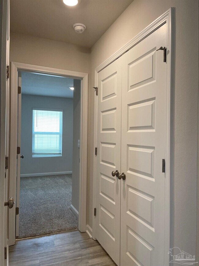 Building Photo - 8665 Pathstone Blvd