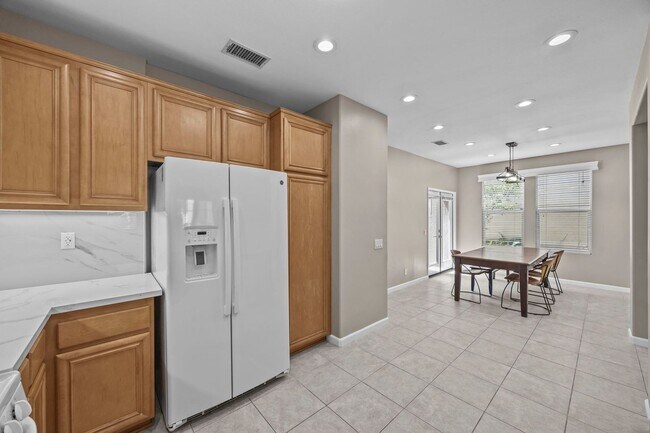 Building Photo - Beautiful detached condo in Painted Trails!