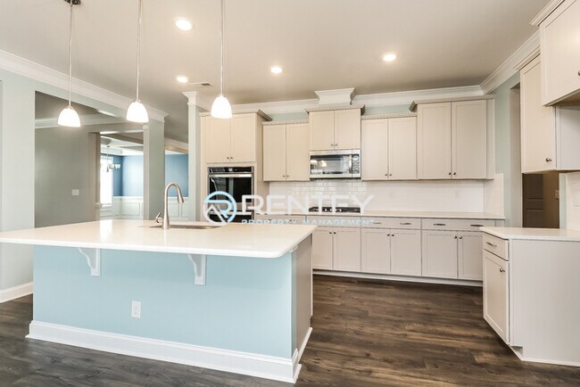 Building Photo - 2097 Saddlebred Dr