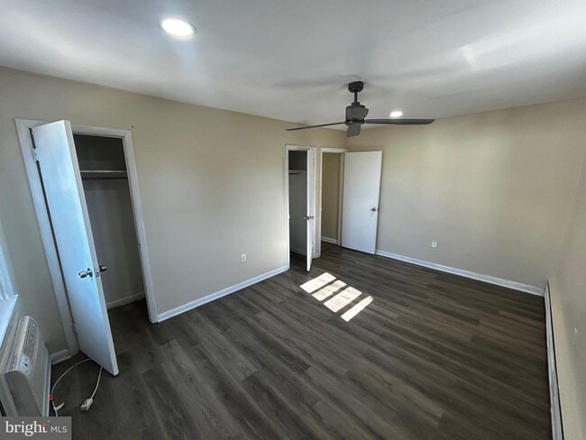 Building Photo - 7347 Tabor Ave