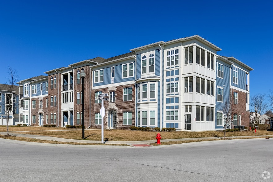 Building Photo - LINDEN SQUARE