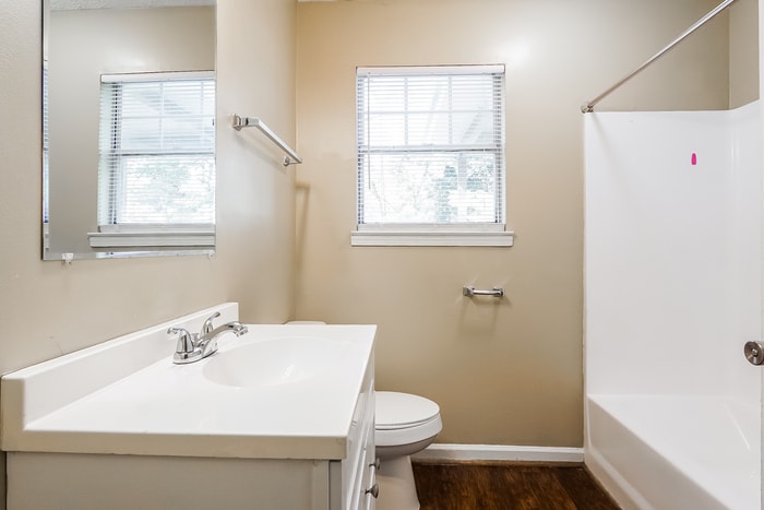 Building Photo - 2332 2nd Ave S