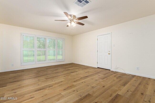 Building Photo - 1211 W Hayward Ave