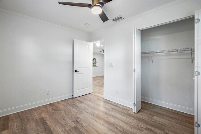 Building Photo - 779 12th Ave N