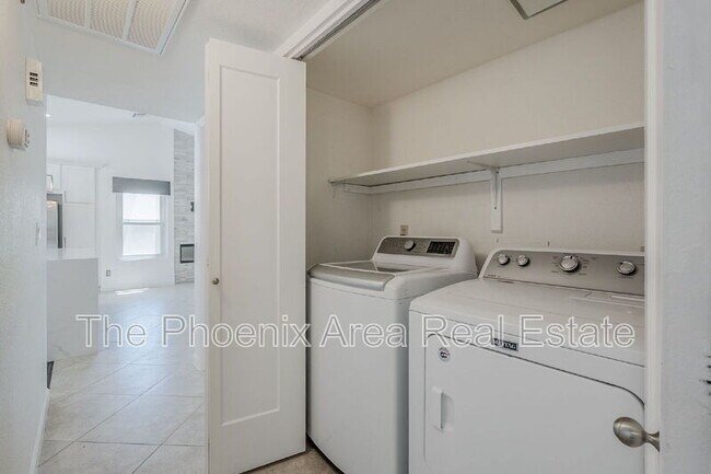 Building Photo - 3778 E Acoma Dr