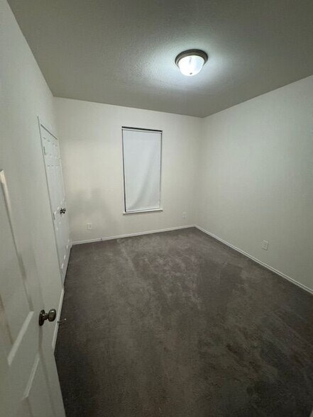 Building Photo - 10412 Marston Vineyard Dr