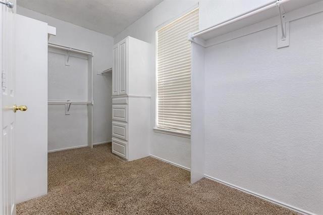 Building Photo - 9401 Meyers Canyon Dr