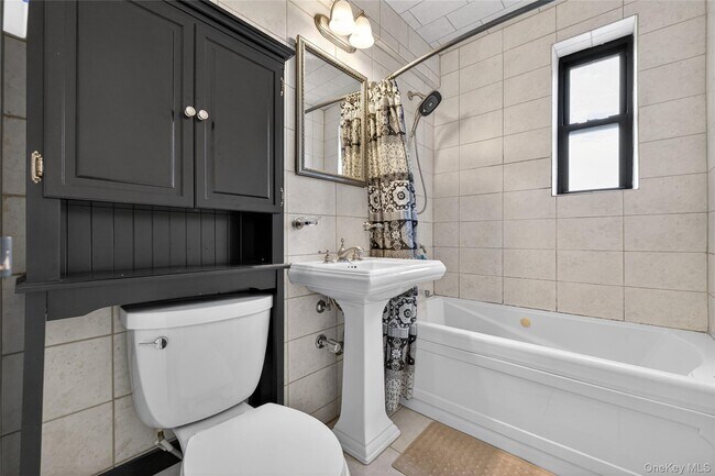 Building Photo - 170-06 Crocheron Ave