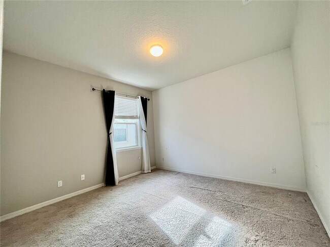 Building Photo - 2712 Vermillion Ct