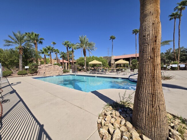 Building Photo - 5060 Indian River Dr