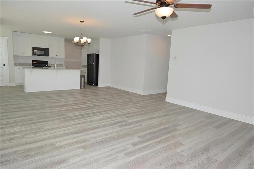 Building Photo - 45 Haddington Ct