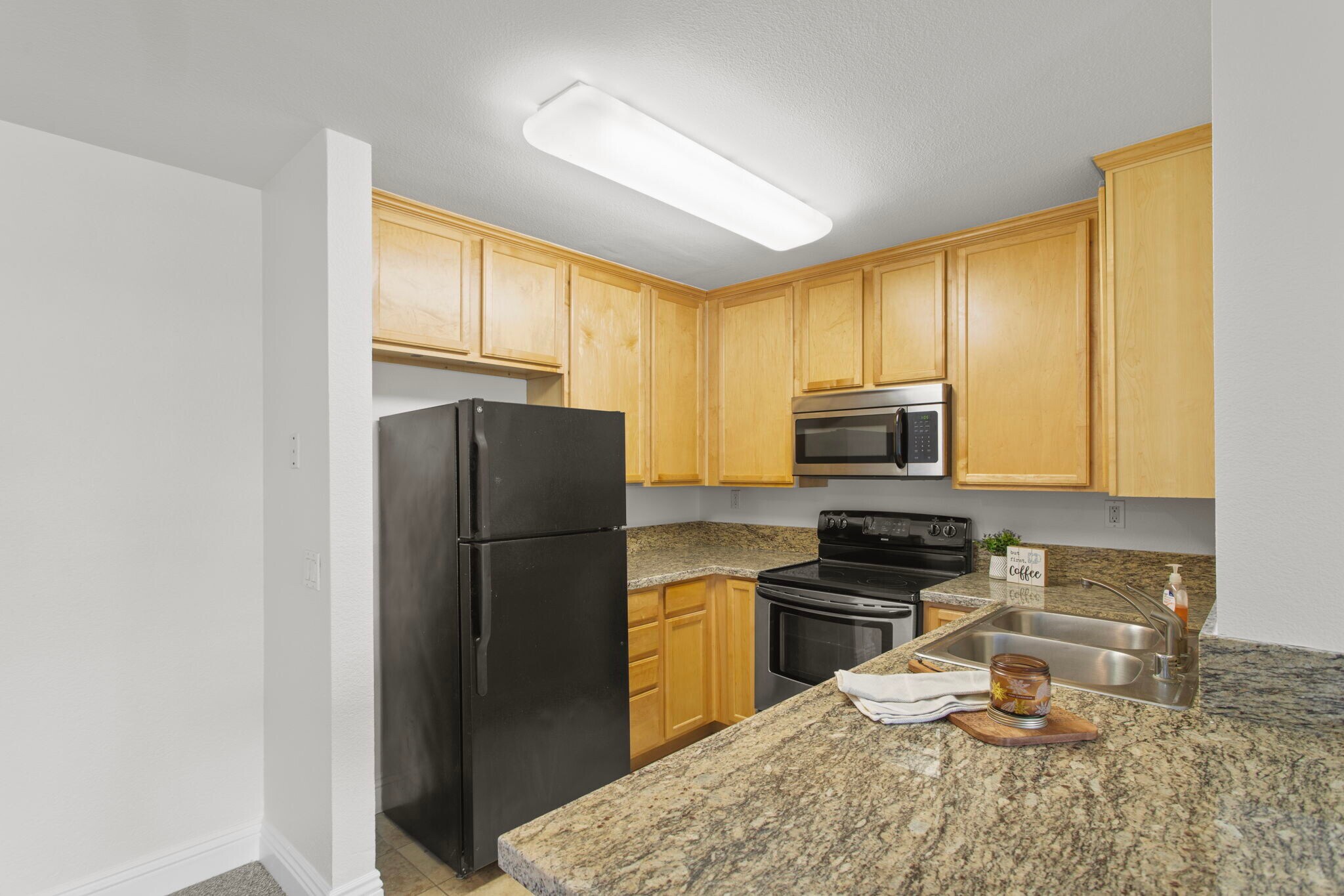 Building Photo - 2320 Del Mar Way