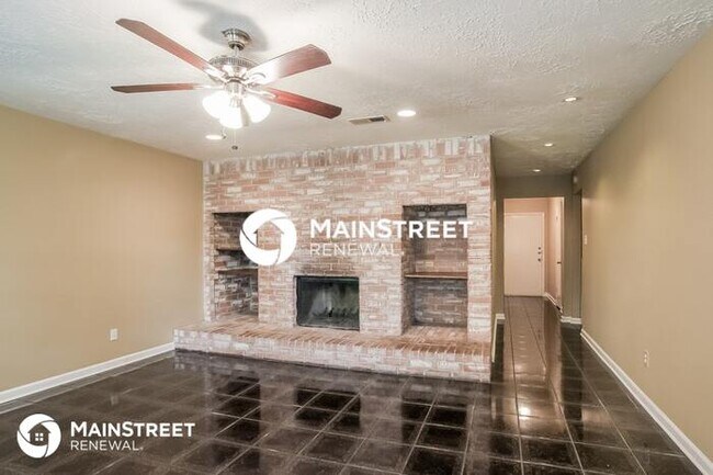 Building Photo - 4 Bedroom Pet-Friendly Home in Spring, TX with Main Street Renewal