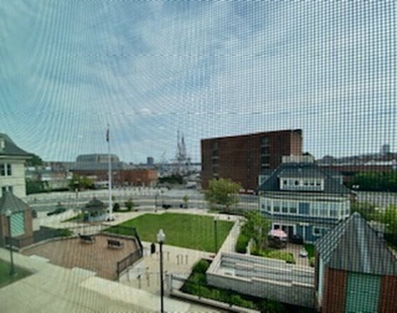 Building Photo - 65 Chelsea St