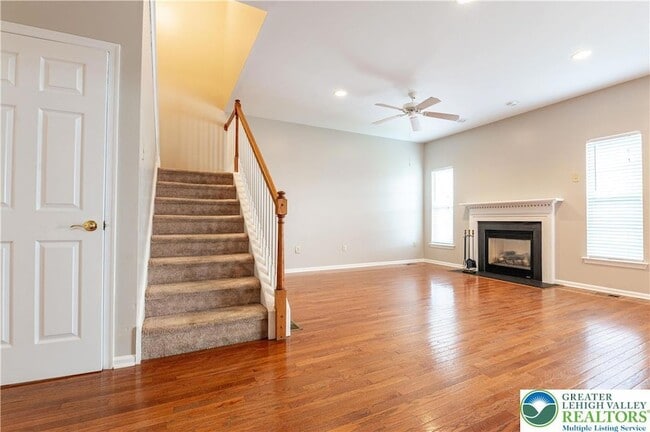 Building Photo - 11 Cobblestone Dr