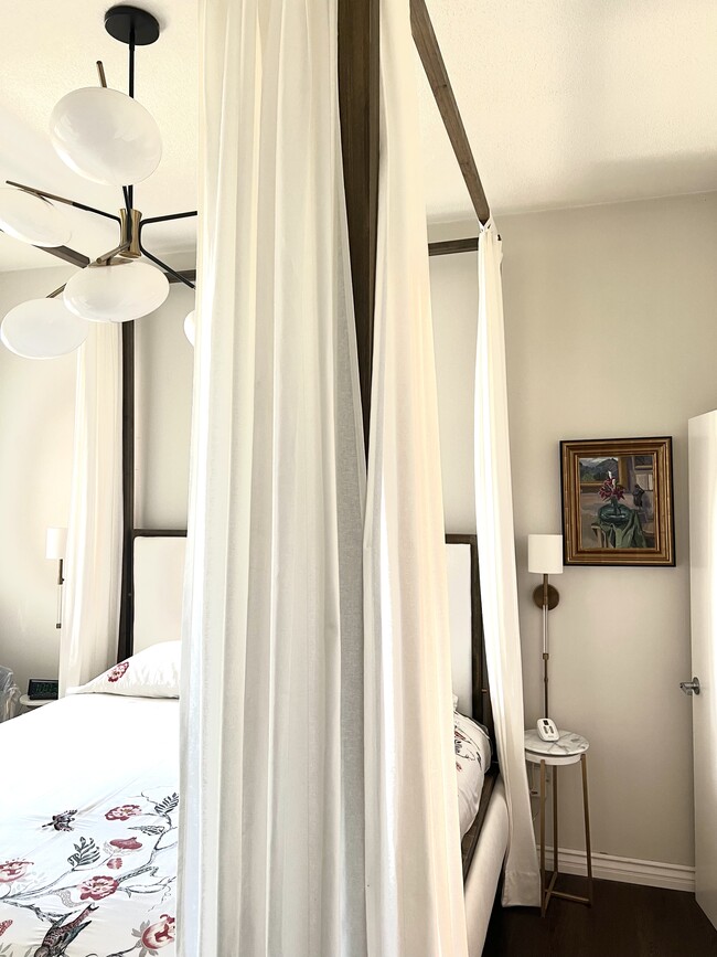 Master Bedroom - 388 E Ocean Blvd