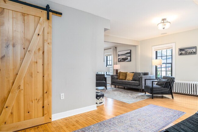 Building Photo - 279 Marcy St