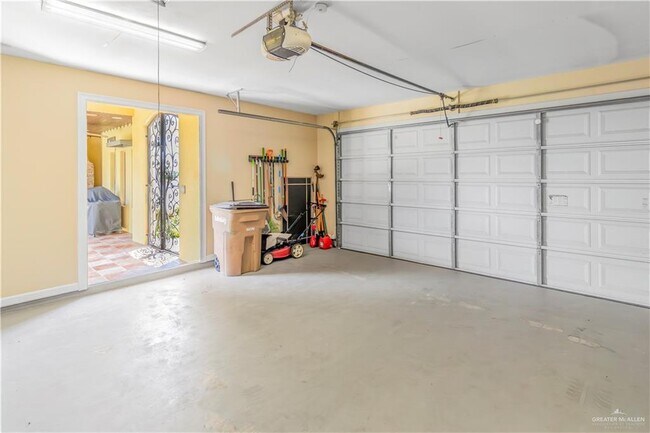 Building Photo - 25 Nickel Dr