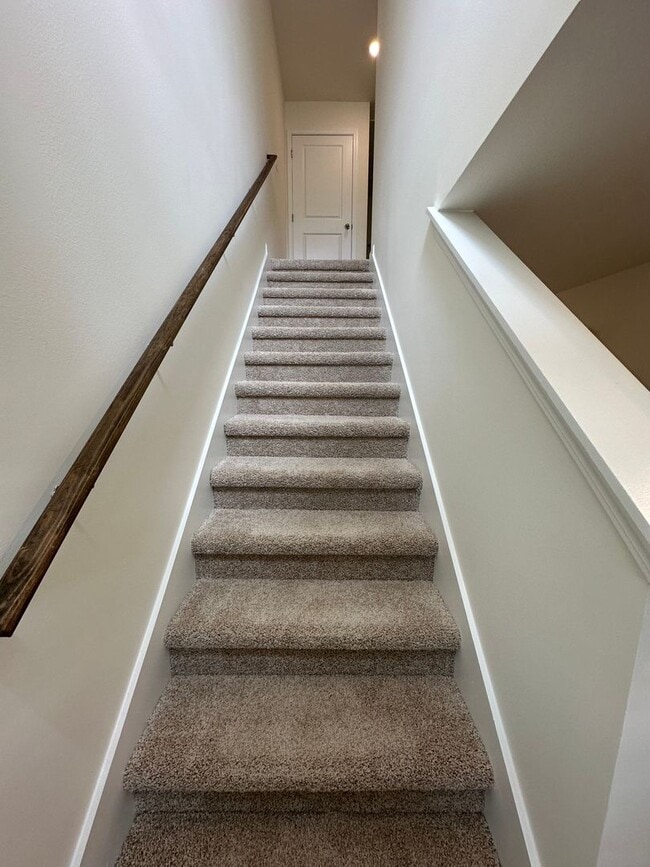 Building Photo - 3 Bedroom / 2.5 Bath Townhome Kingsport, TN