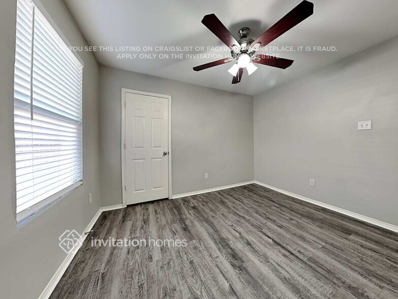 Building Photo - 112 Abelia Dr