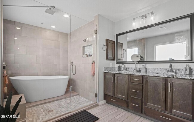 Building Photo - 13677 Baja Vista Ct