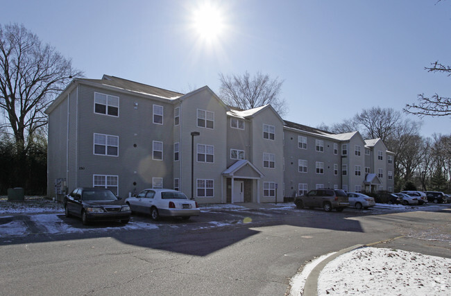 Building Photo - Silver Lake Apartments