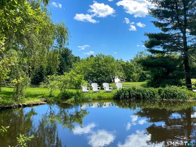 Building Photo - 165 Drum Hill Rd