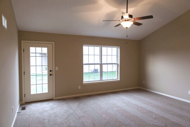 Building Photo - 3620 Chardonnay Ct