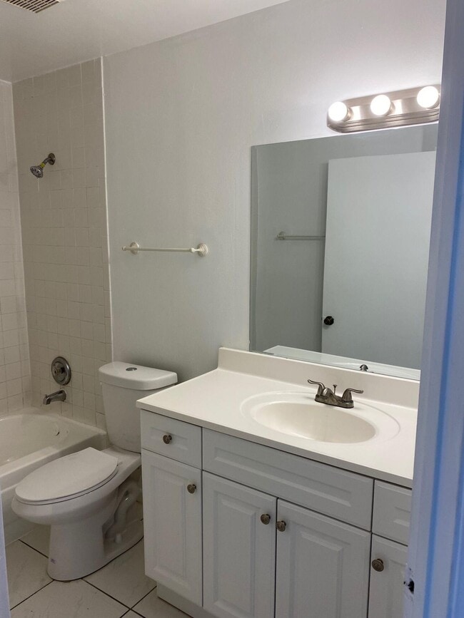 Building Photo - 11405 NW 35th St